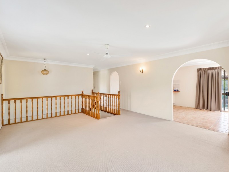 36 Kidwelly St, Carindale QLD 4152