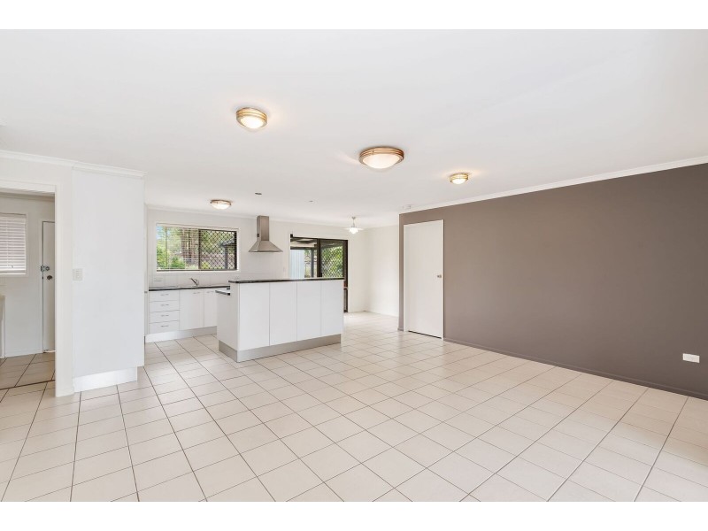 7 Tristan Street, Carindale QLD 4152