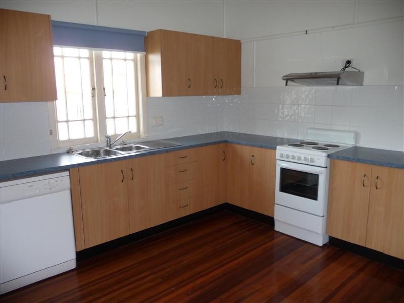 19 Trundle Street, Coorparoo QLD 4151