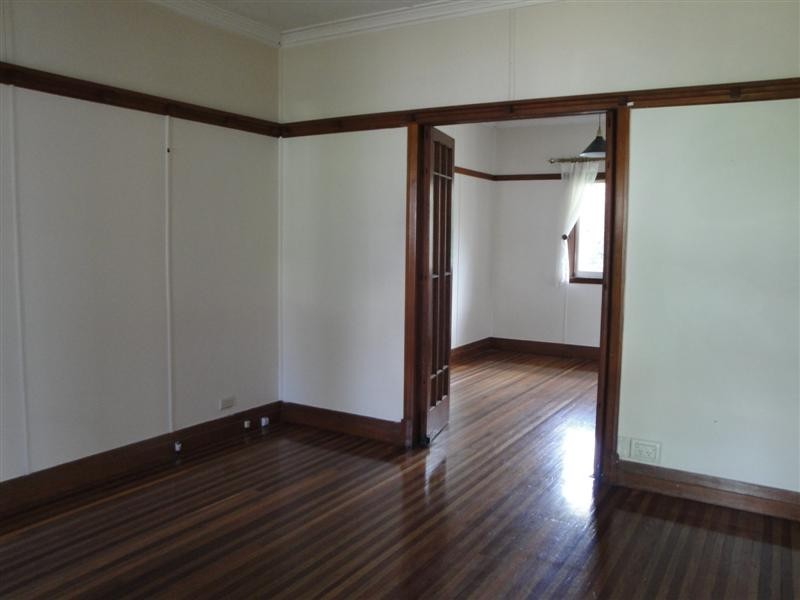 19 Trundle Street, Coorparoo QLD 4151