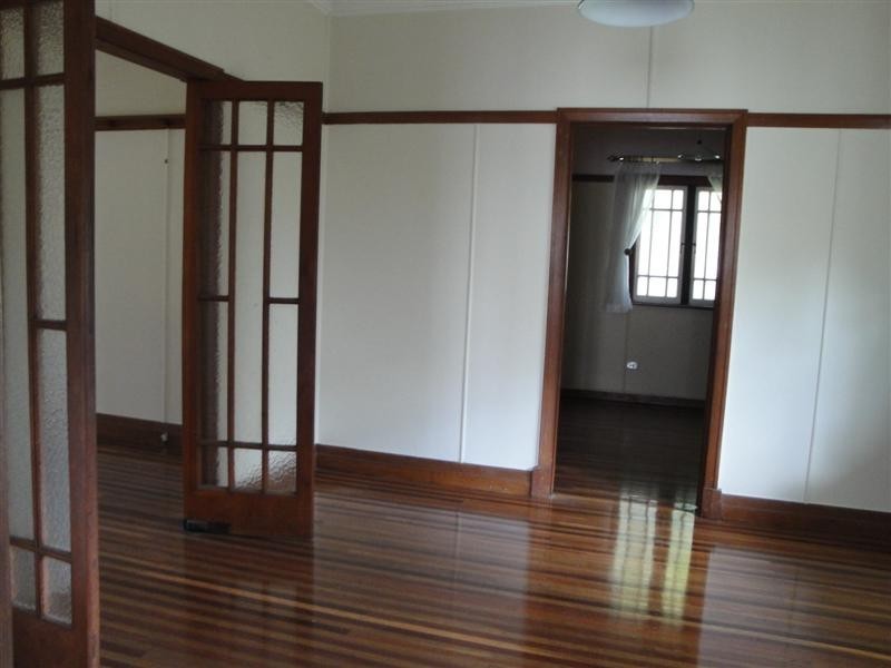 19 Trundle Street, Coorparoo QLD 4151