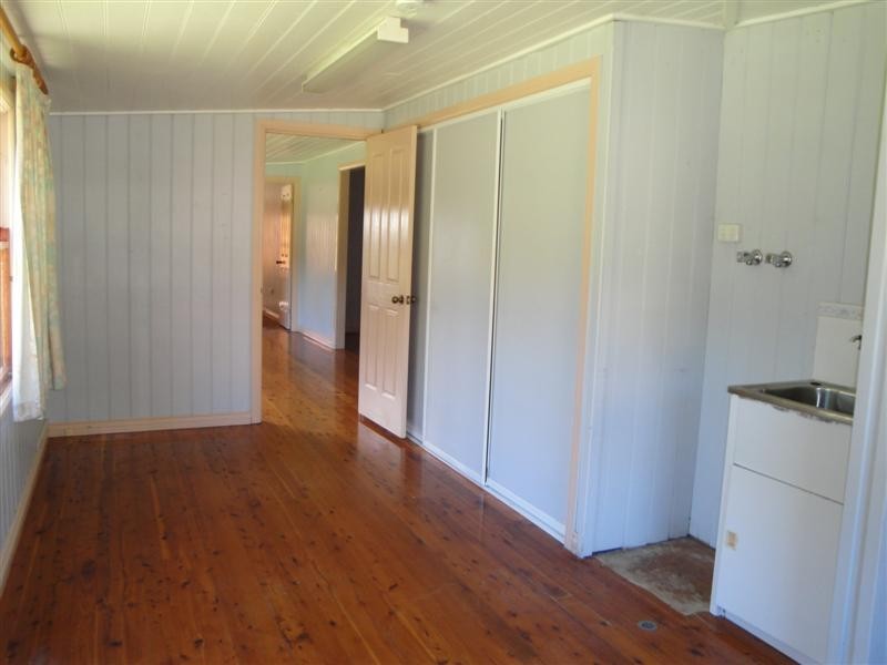 31 London Road, Belmont QLD 4153