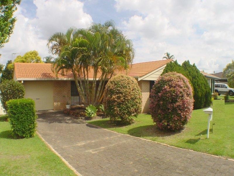 89 Meadowlands Road, Carindale QLD 4152