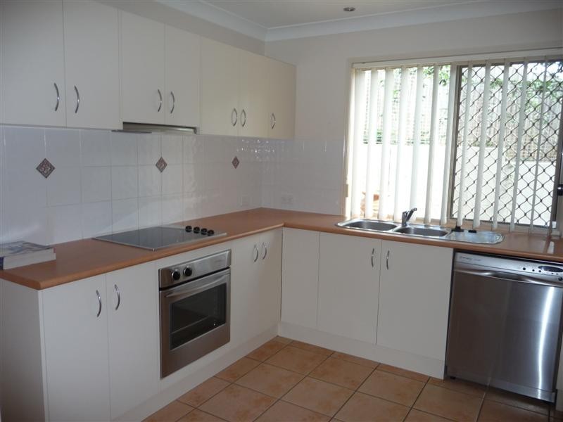 Holland Park QLD 4121