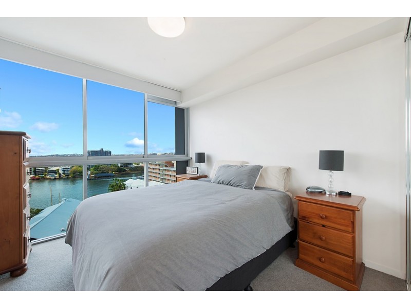 708 / 18 THORN STREET, Kangaroo Point QLD 4169
