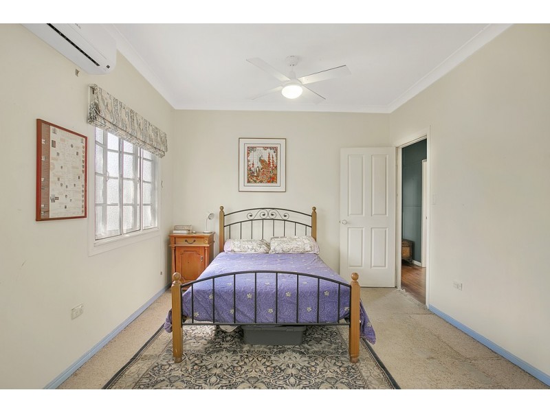 108 Florence Street, Carina QLD 4152