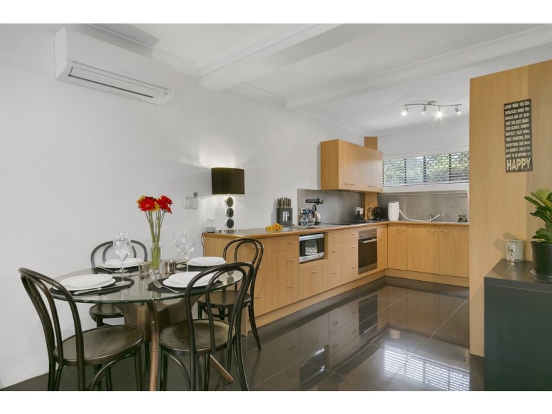 1/32 Dickson Street, Morningside QLD 4170