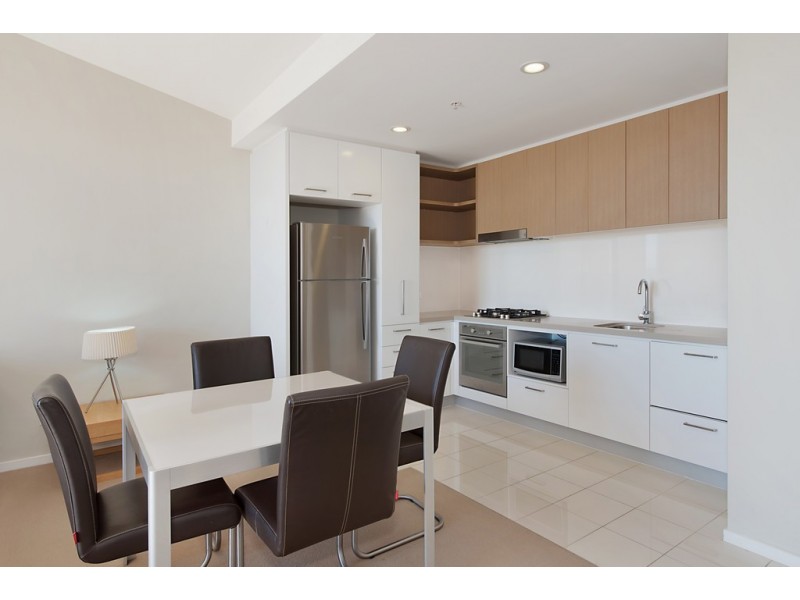 4166/37C HARBOUR ROAD, Hamilton QLD 4007