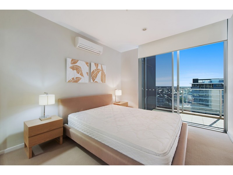 4166/37C HARBOUR ROAD, Hamilton QLD 4007