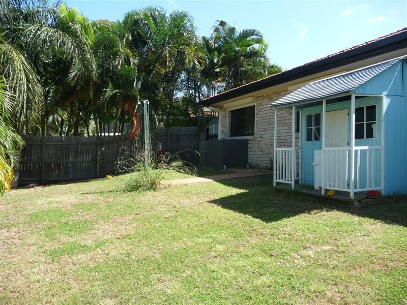 12 Ridgeview Street, Carindale QLD 4152