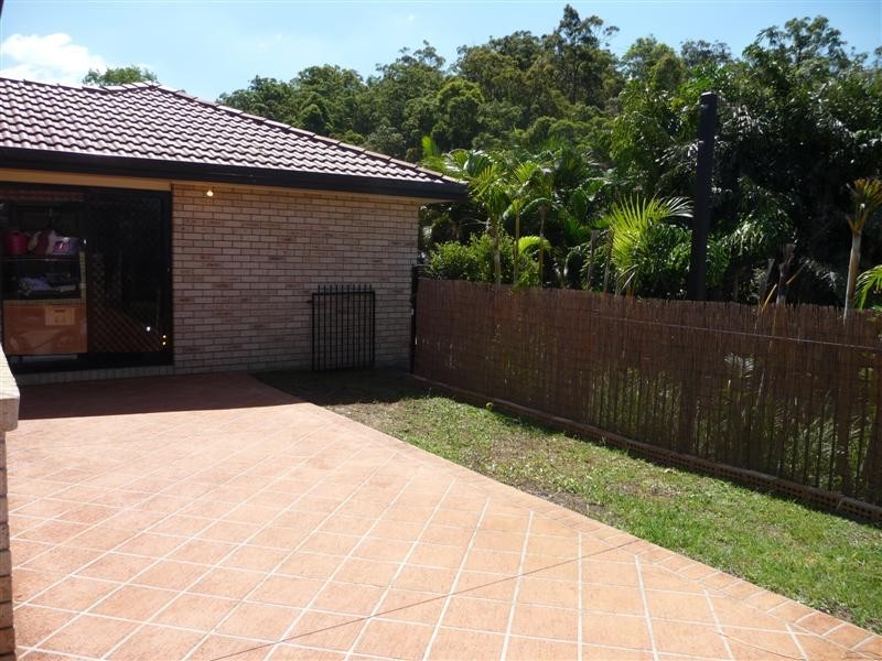 12 Ridgeview Street, Carindale QLD 4152