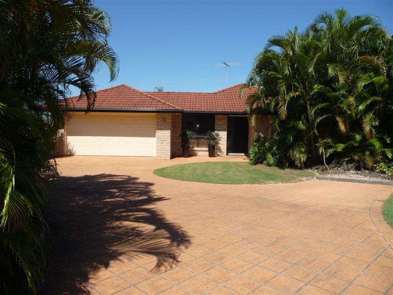 12 Ridgeview Street, Carindale QLD 4152