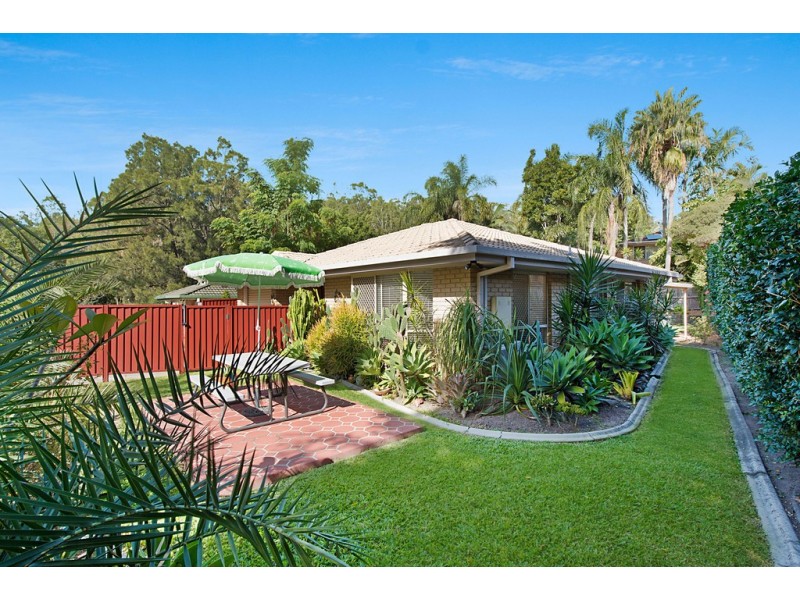 37 WYNCROFT STREET, Holland Park QLD 4121