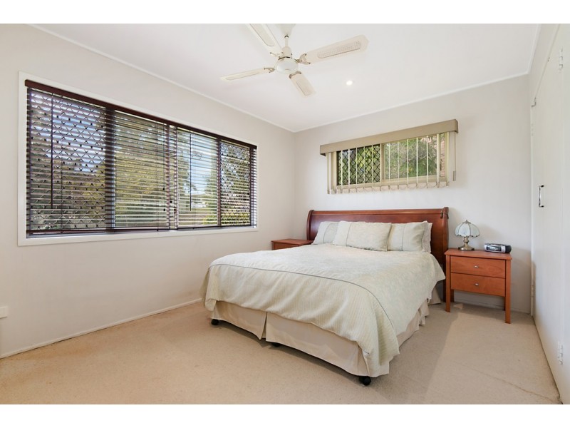 22 BURCHELL STREET, Carina QLD 4152