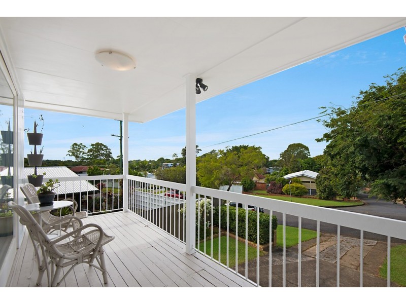 22 BURCHELL STREET, Carina QLD 4152