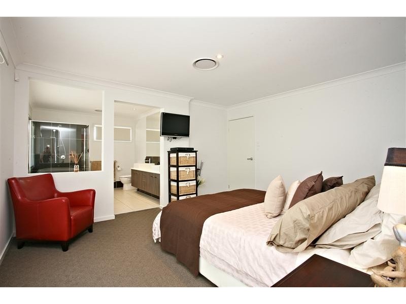 23 Taylor Place, Mackenzie QLD 4156