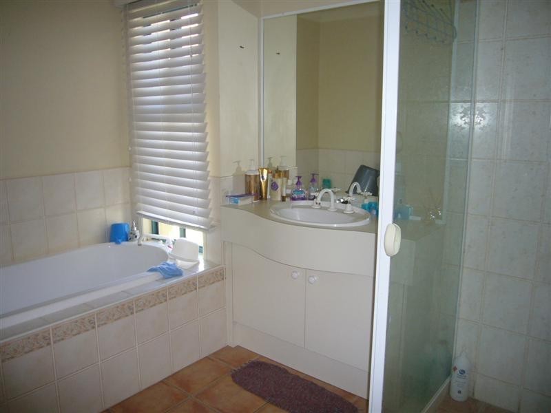 86 Coventry Circuit, Carindale QLD 4152