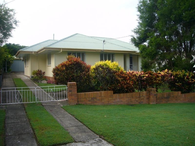 10 Risley Street, Carina QLD 4152