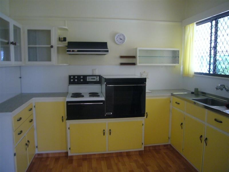 10 Risley Street, Carina QLD 4152