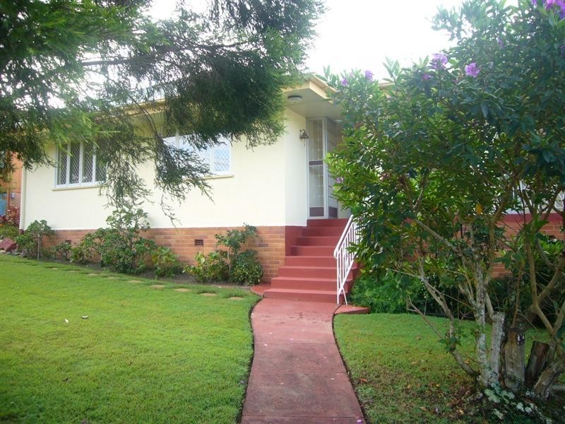 10 Risley Street, Carina QLD 4152