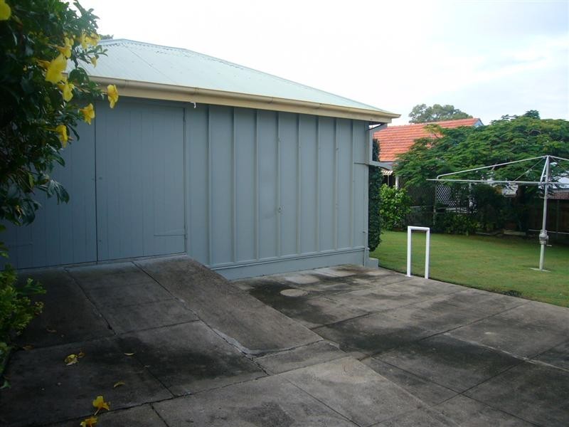 10 Risley Street, Carina QLD 4152