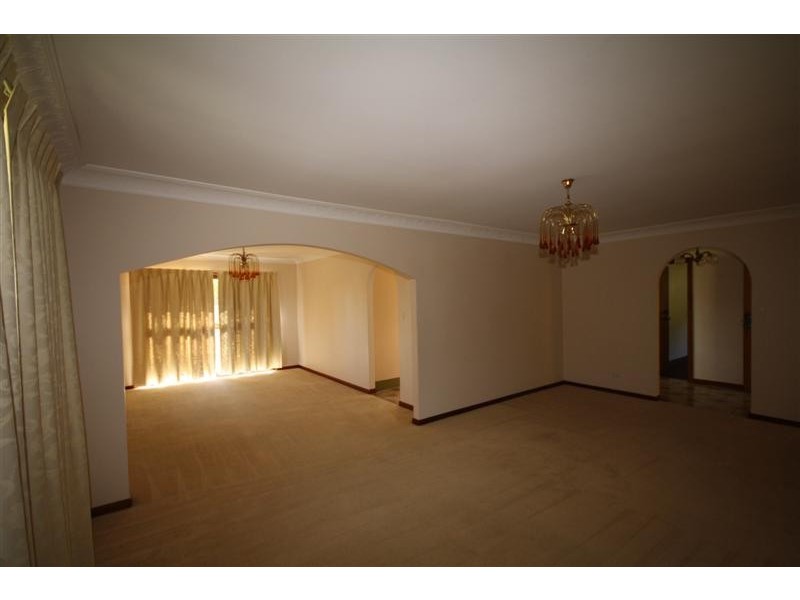 96 Kilmorey Street, Carindale QLD 4152