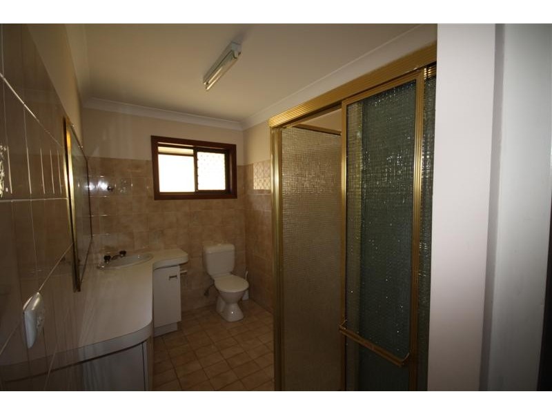 96 Kilmorey Street, Carindale QLD 4152