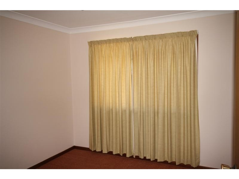 96 Kilmorey Street, Carindale QLD 4152