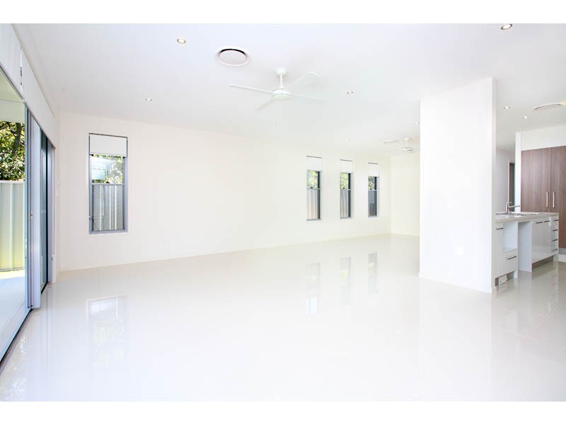 13 Brisbane Avenue, Camp Hill QLD 4152