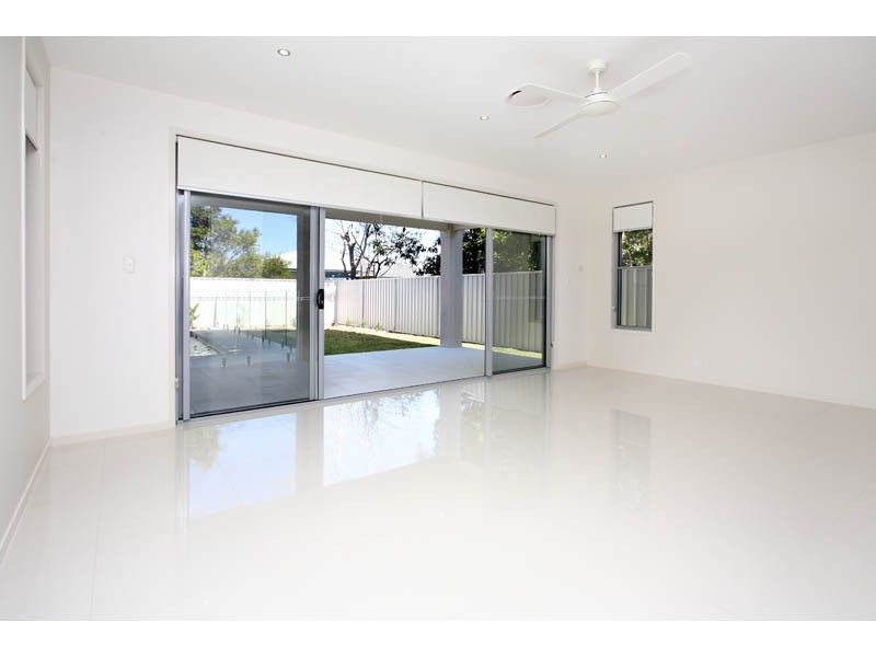 13 Brisbane Avenue, Camp Hill QLD 4152