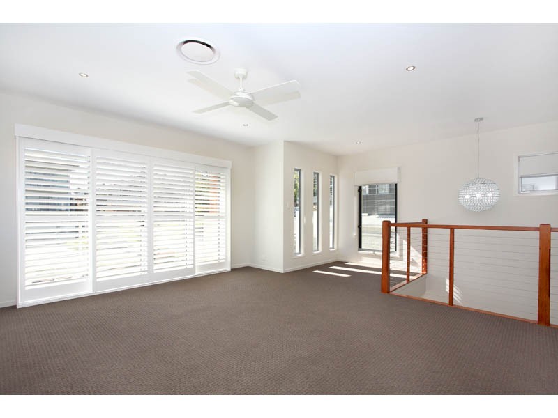 13 Brisbane Avenue, Camp Hill QLD 4152