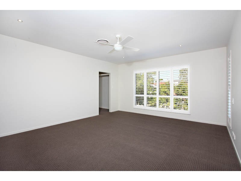 13 Brisbane Avenue, Camp Hill QLD 4152