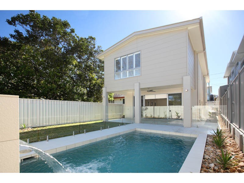 13 Brisbane Avenue, Camp Hill QLD 4152