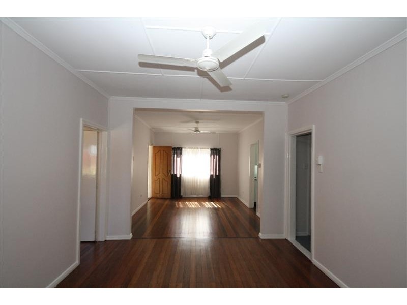 62 Alastair Street, Lota QLD 4179