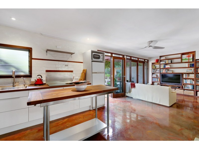 39 Rickwood Street, Carina QLD 4152