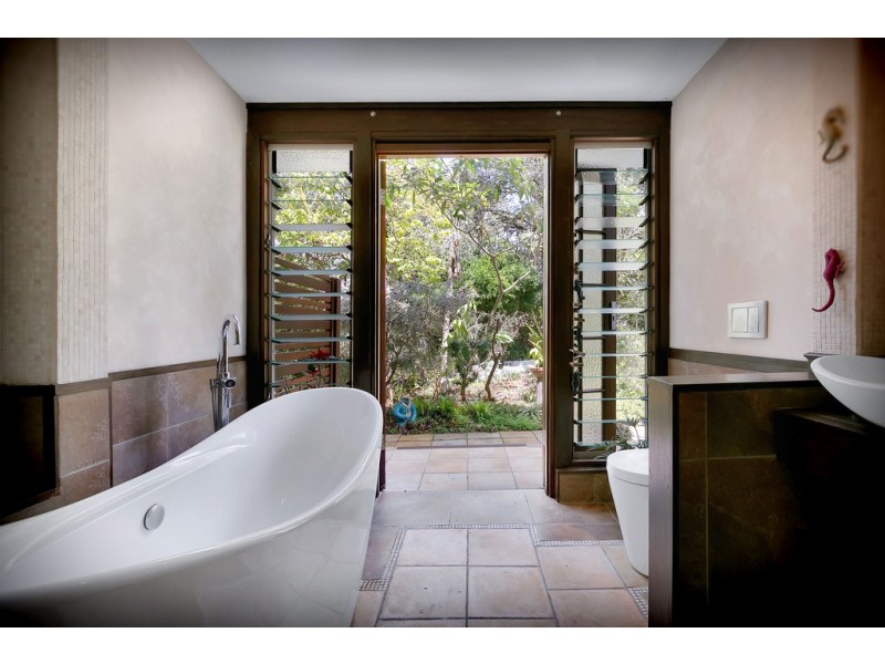 39 Rickwood Street, Carina QLD 4152