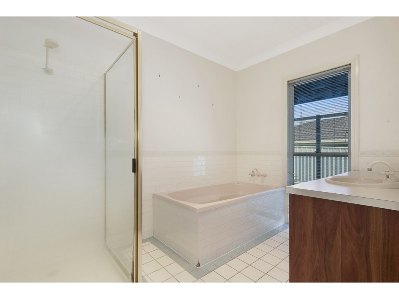 99 Gallipoli Road, Carina Heights QLD 4152