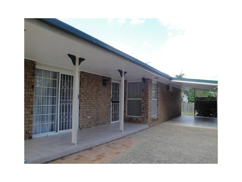 8 Strahan Street, Belmont QLD 4153