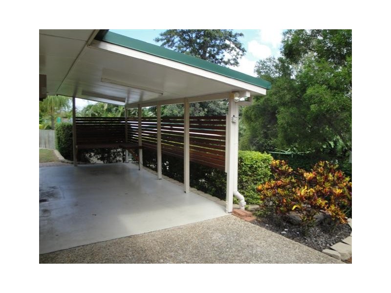 8 Strahan Street, Belmont QLD 4153