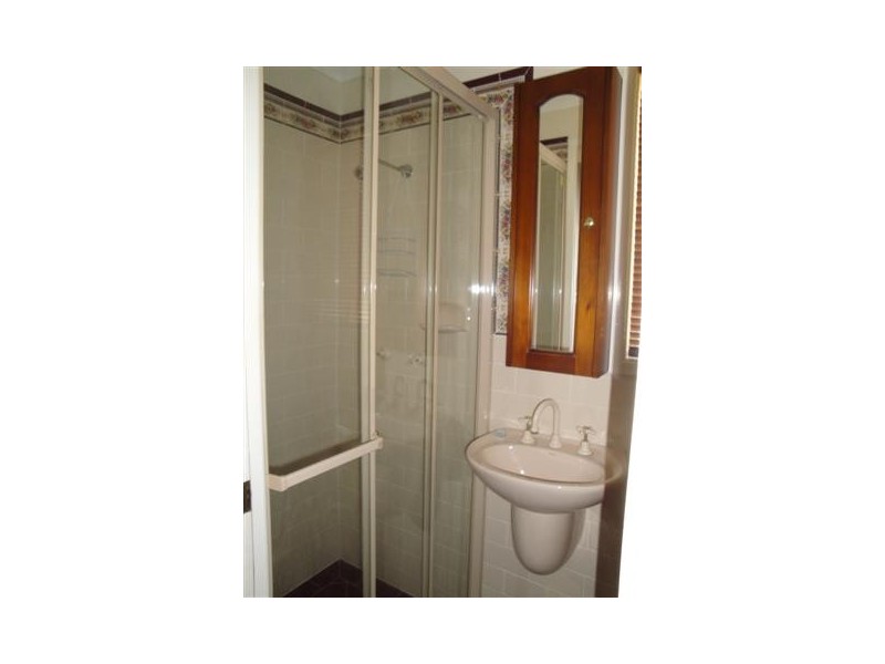 8 Strahan Street, Belmont QLD 4153