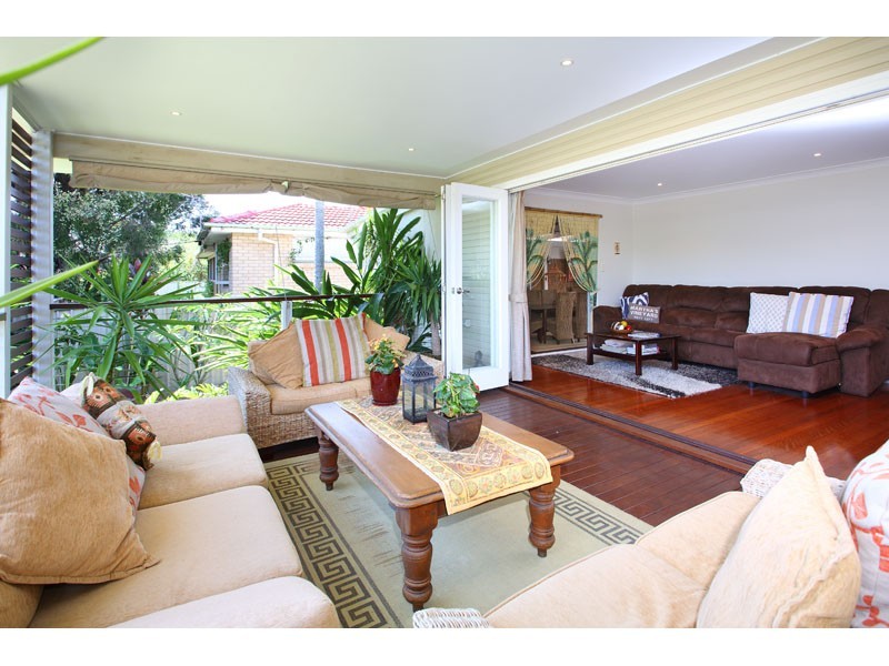 83 Hendren Street, Carina QLD 4152