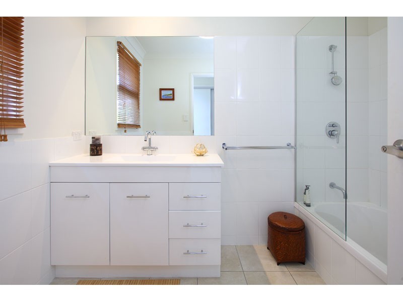 83 Hendren Street, Carina QLD 4152