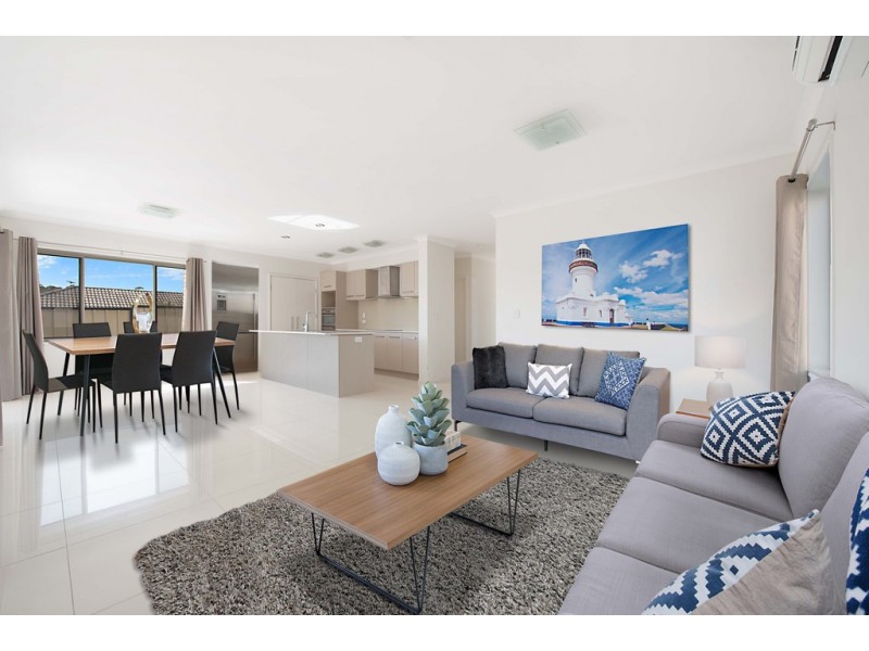 21 Taylor Place, Mackenzie QLD 4156