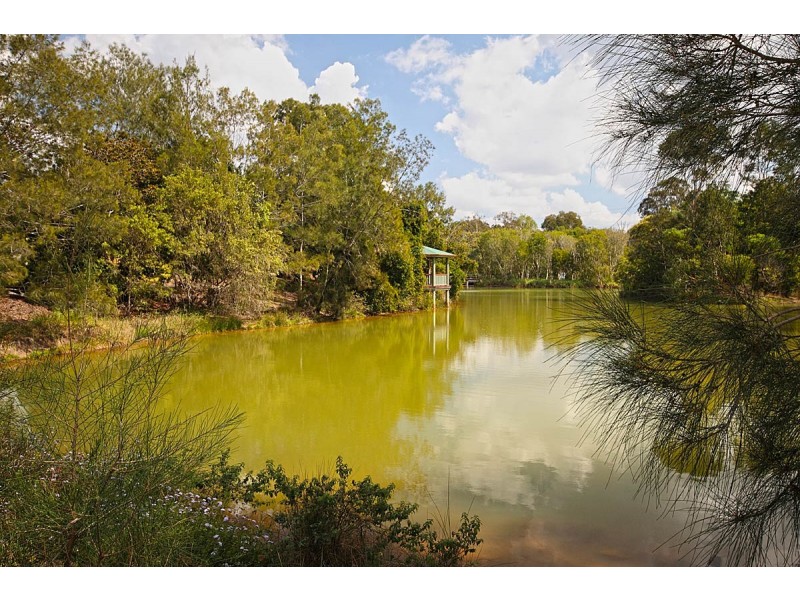 21 Taylor Place, Mackenzie QLD 4156