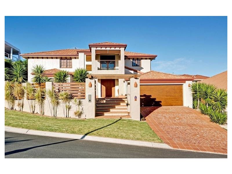 11 Ashbourne Close, Carindale QLD 4152