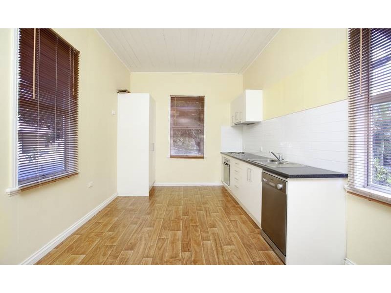 18 Neville, Kangaroo Point QLD 4169