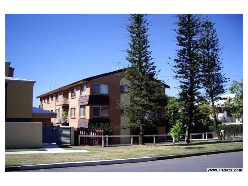 1/9 Pembroke, Carina QLD 4152