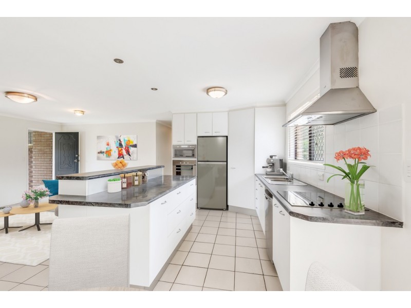 7 TRISTAN STREET, Carindale QLD 4152