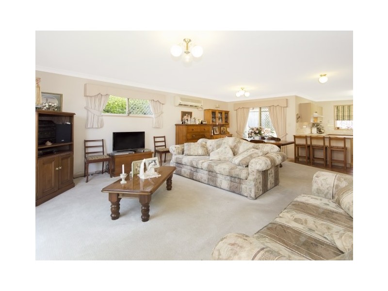 2.31 Hill Crescent, Carina Heights QLD 4152