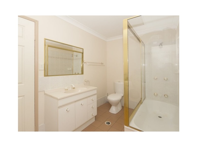 2.31 Hill Crescent, Carina Heights QLD 4152